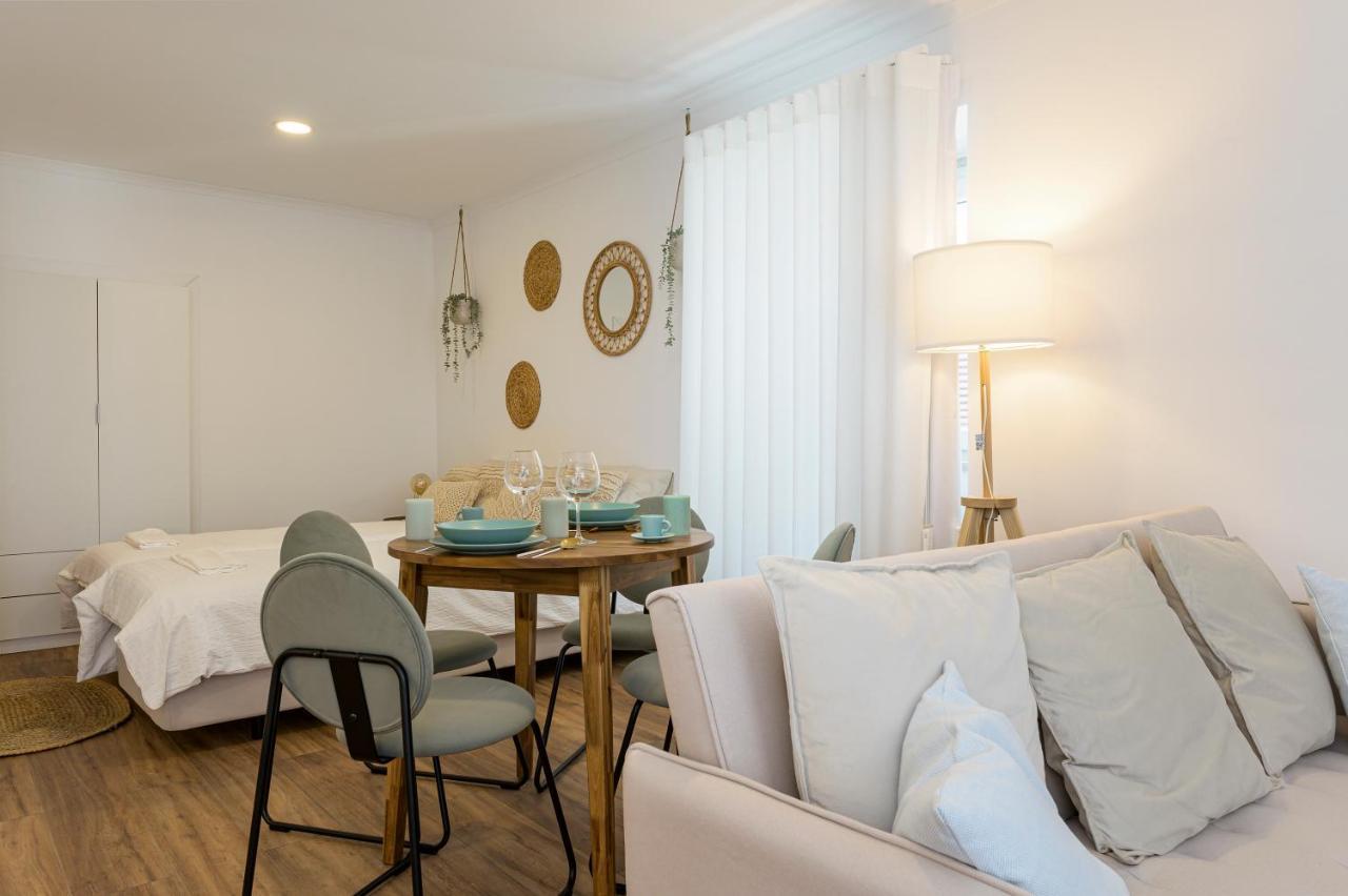Chalet Marias - Parede Beach Apartments Екстер'єр фото