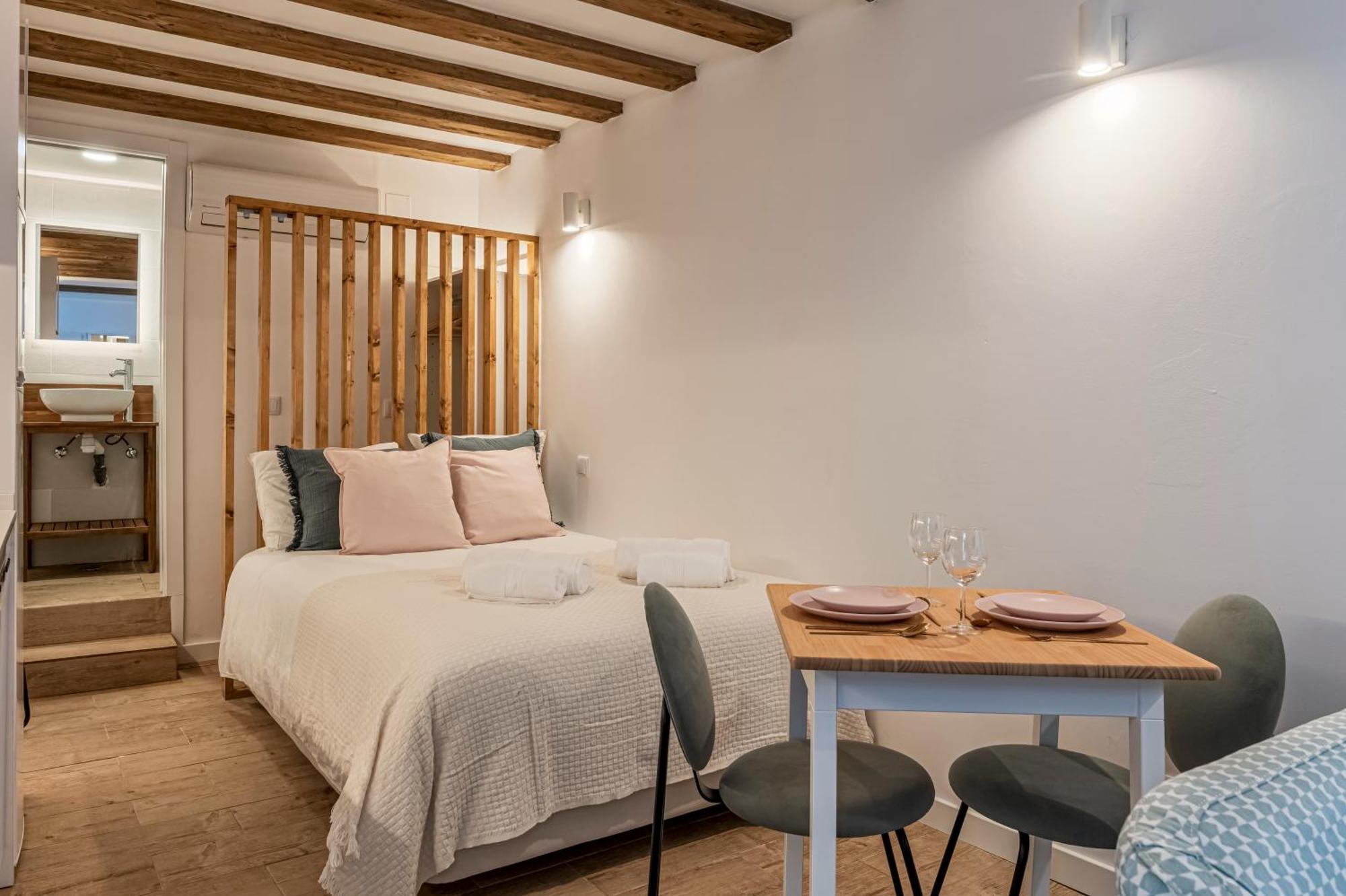 Chalet Marias - Parede Beach Apartments Екстер'єр фото
